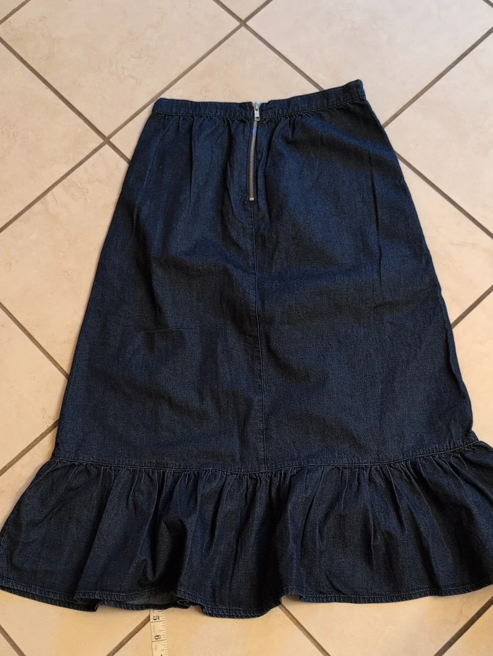 Wearhouse WareDenim Skirt A-line Ruffle Midi Skirt Dark Blue Denim Pockets 6